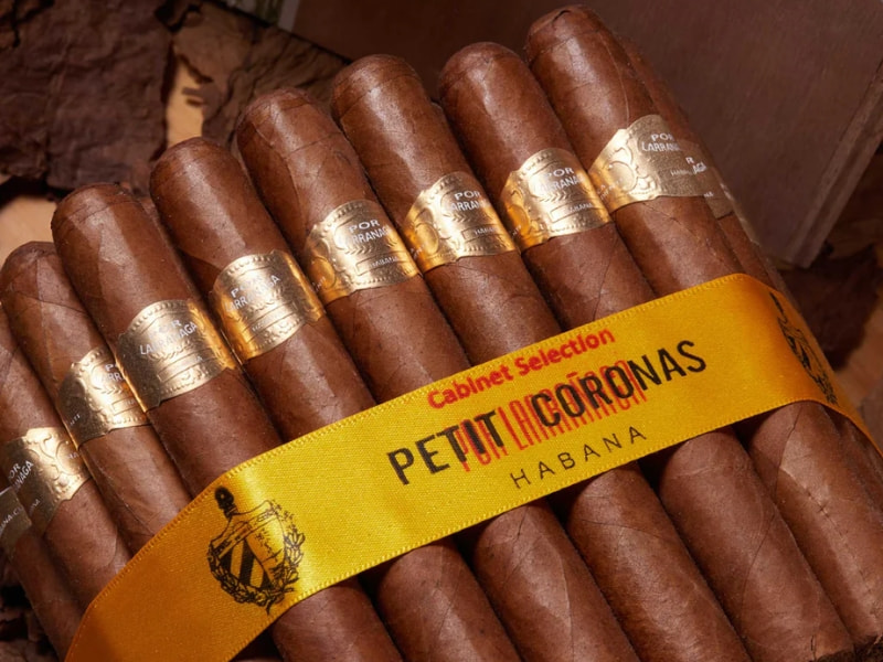 Mức giá của Por Larranaga Petit Coronas